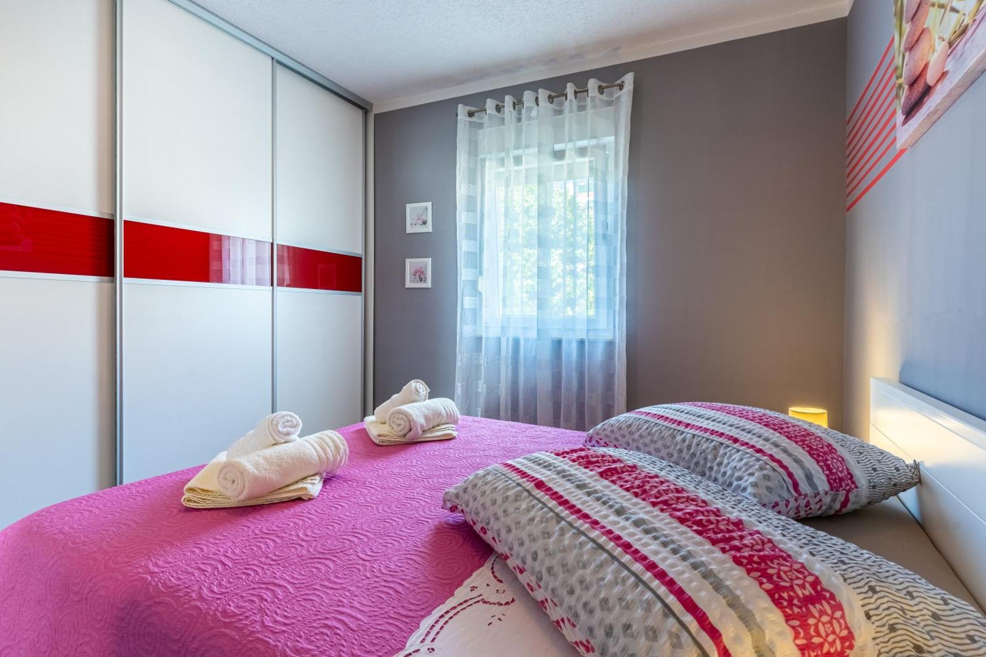 Apartman Laura Cres Exteriör bild